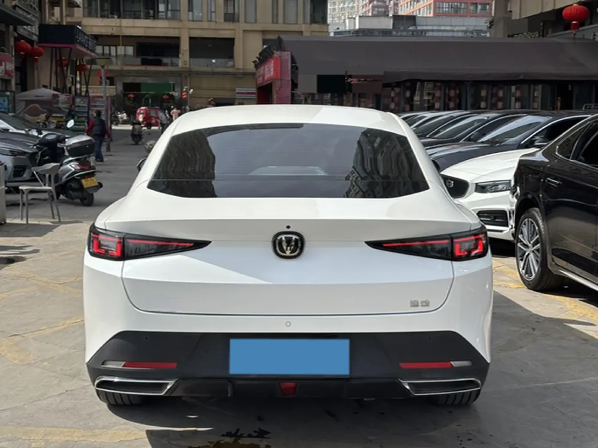2025 ChangAn Eado 1.5T 192HP L4 7DCT,autocango,china used car exporter,china ev exporter,chinese used car exporter,chinese used ev exporter
