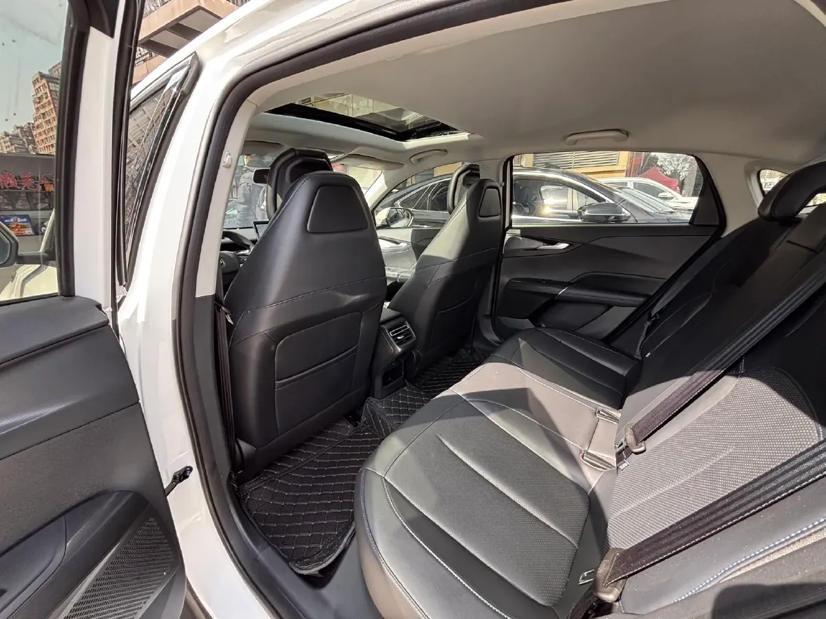 2025 ChangAn Eado 1.5T 192HP L4 7DCT,autocango,china used car exporter,china ev exporter,chinese used car exporter,chinese used ev exporter