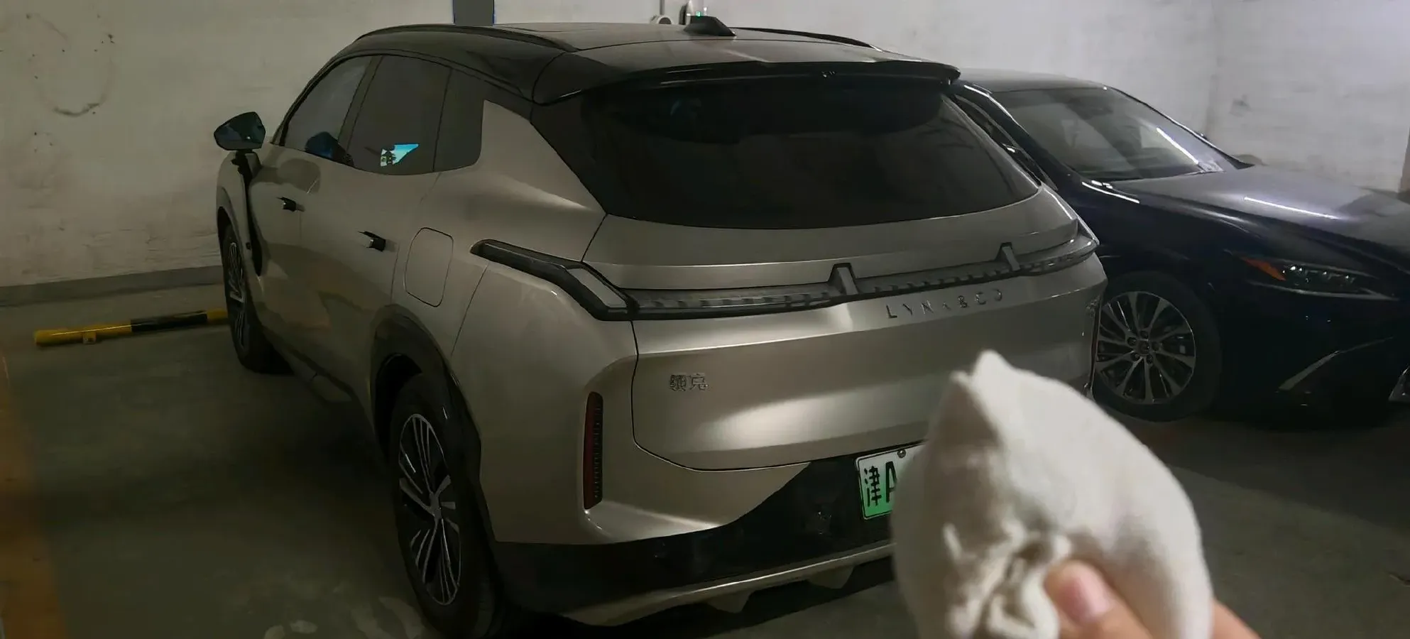 2023 LYNK&CO 08 EM-P 1.5T 163HP L4 3DHT PHEV 39.6KWH,autocango,china used car exporter,china ev exporter,chinese used car exporter,chinese used ev exporter