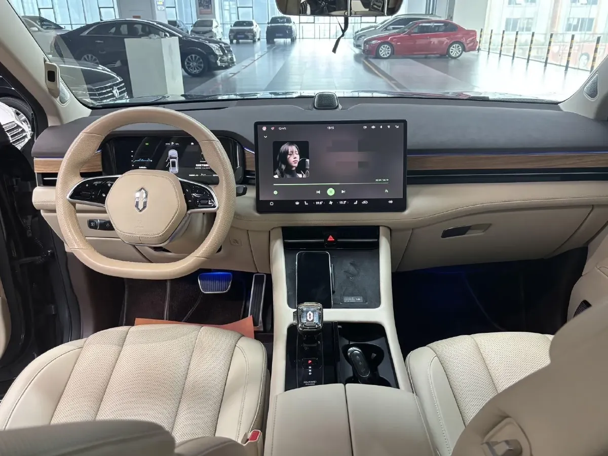 2024 Jaguar E-PACE 1.5T 200HP L3 8AT,autocango,china used car exporter,china ev exporter,chinese used car exporter,chinese used ev exporter