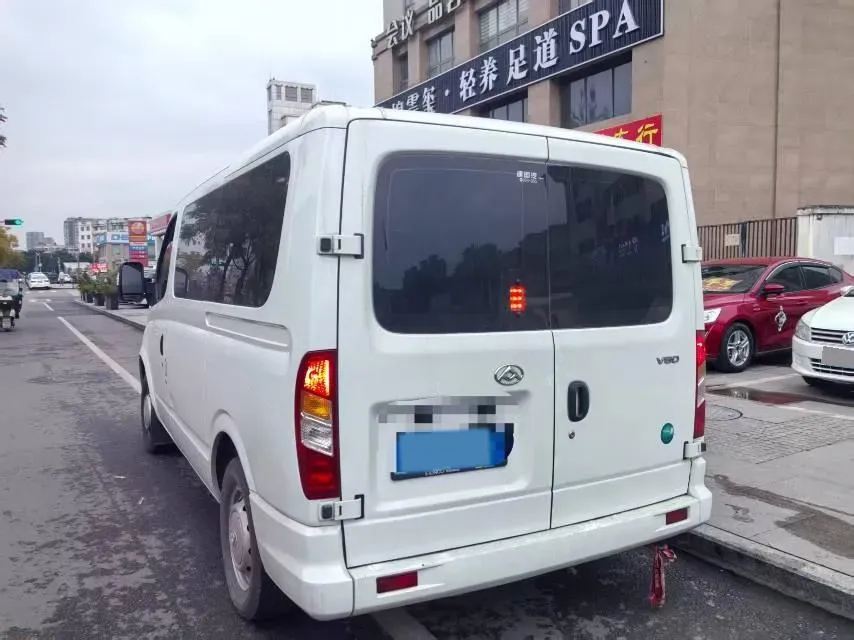 2024 MAXUS XinTu V80 2.0T 147HP L4 6MT,autocango,china used car exporter,china ev exporter,chinese used car exporter,chinese used ev exporter