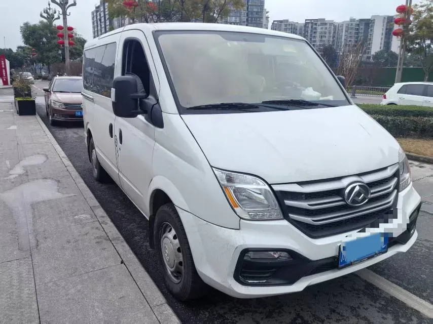 2024 MAXUS XinTu V80 2.0T 147HP L4 6MT,autocango,china used car exporter,china ev exporter,chinese used car exporter,chinese used ev exporter