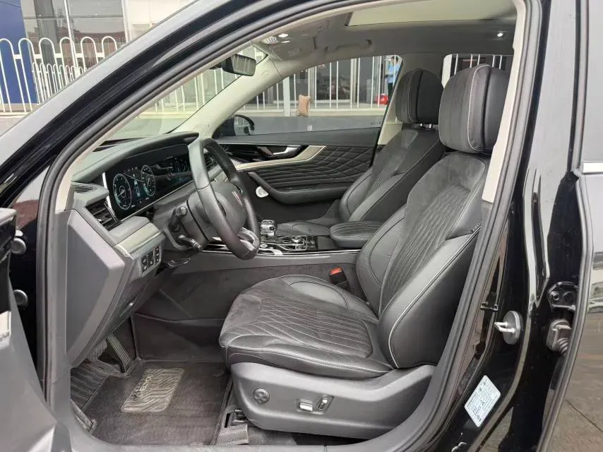 2022 HongQi HS5 2.0T 224HP L4 6AT,autocango,china used car exporter,china ev exporter,chinese used car exporter,chinese used ev exporter