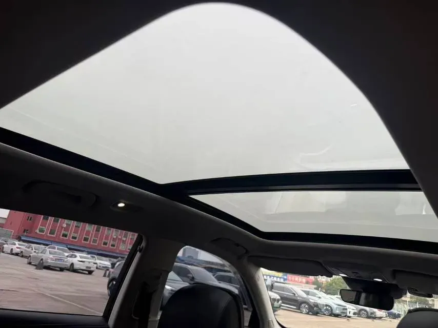 2022 HongQi HS5 2.0T 224HP L4 6AT,autocango,china used car exporter,china ev exporter,chinese used car exporter,chinese used ev exporter