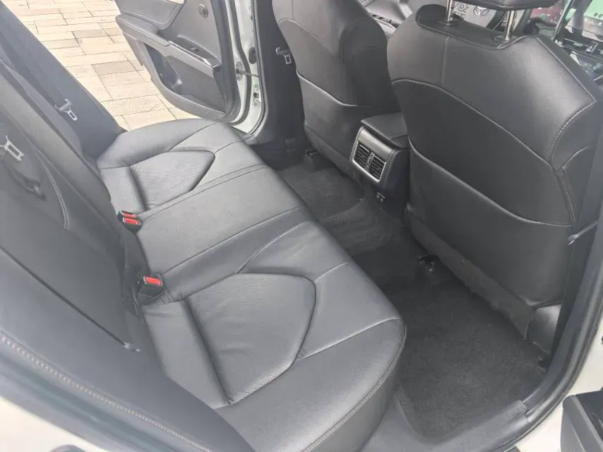 2021 Toyota Camry 2.5L 209HP L4 8AT,autocango,china used car exporter,china ev exporter,chinese used car exporter,chinese used ev exporter