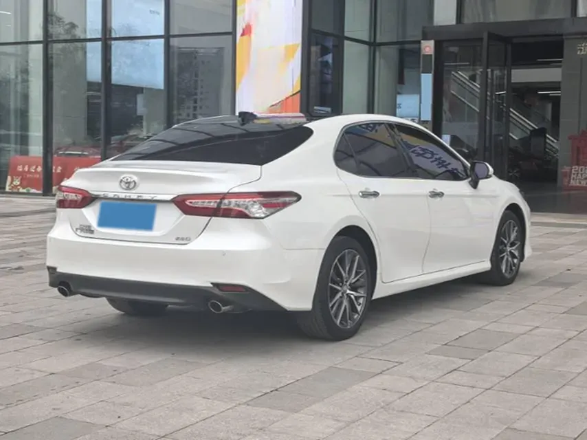 2021 Toyota Camry 2.5L 209HP L4 8AT,autocango,china used car exporter,china ev exporter,chinese used car exporter,chinese used ev exporter