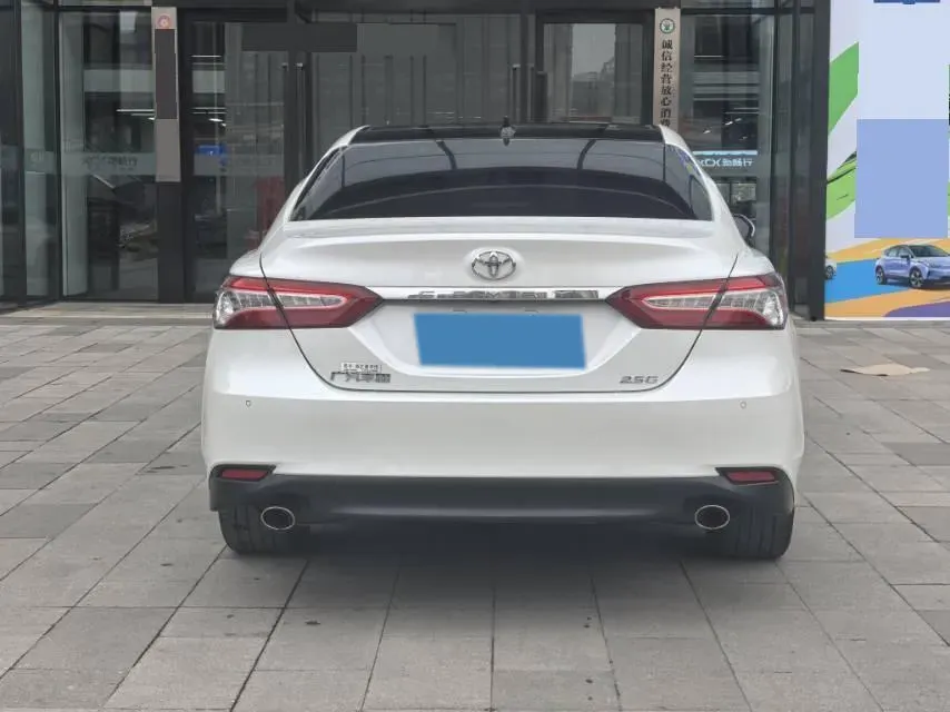 2021 Toyota Camry 2.5L 209HP L4 8AT,autocango,china used car exporter,china ev exporter,chinese used car exporter,chinese used ev exporter