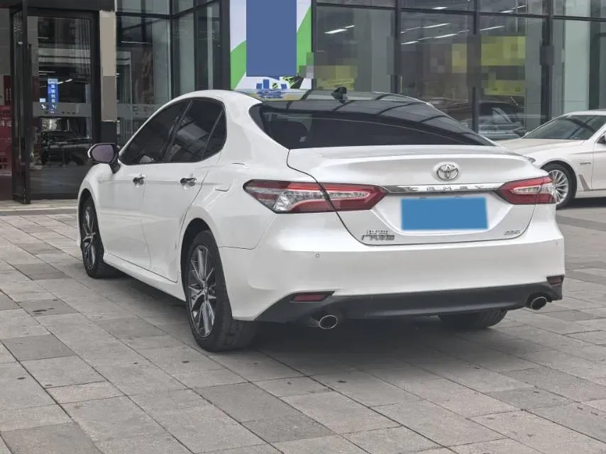 2021 Toyota Camry 2.5L 209HP L4 8AT,autocango,china used car exporter,china ev exporter,chinese used car exporter,chinese used ev exporter