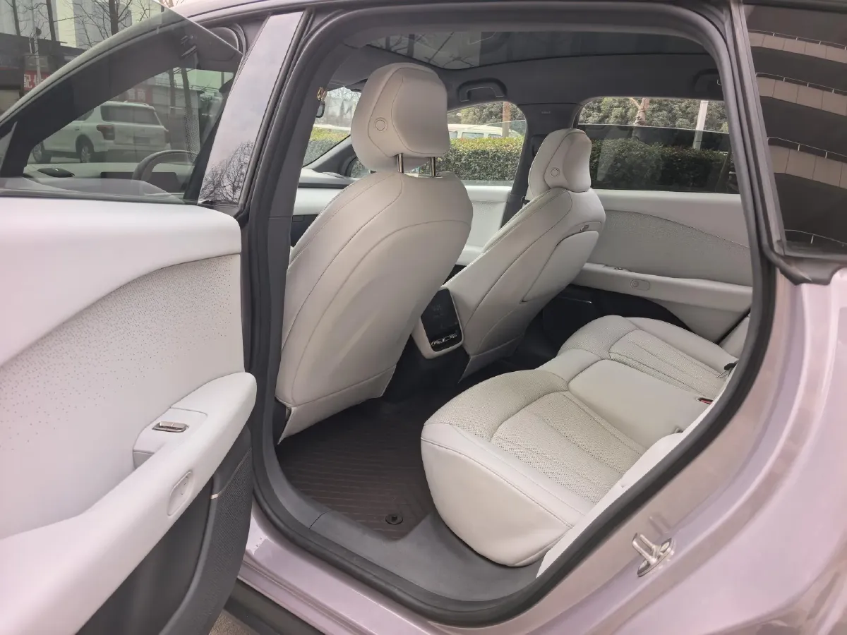 2024 Xpeng P7+ BEV 76.3KWH,autocango,china used car exporter,china ev exporter,chinese used car exporter,chinese used ev exporter