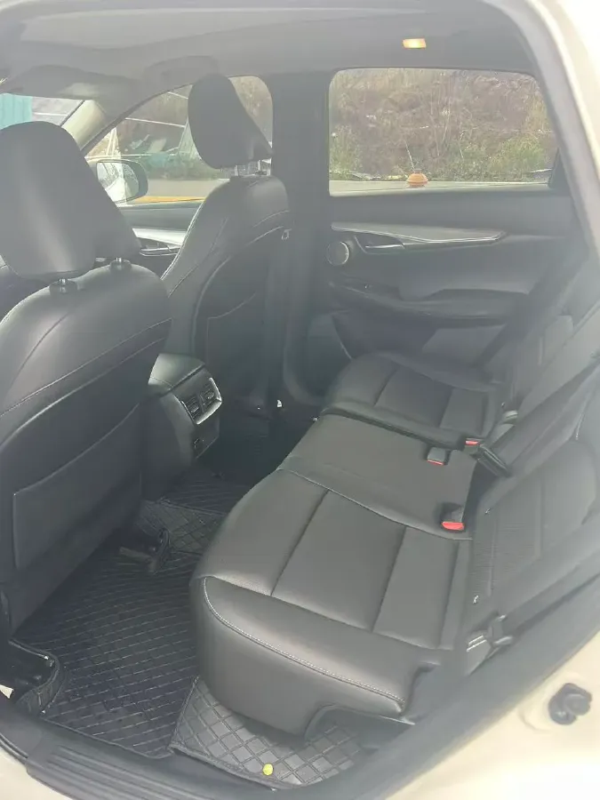 2018 Infiniti QX30 2.0T 211HP L4 7DCT,autocango,china used car exporter,china ev exporter,chinese used car exporter,chinese used ev exporter