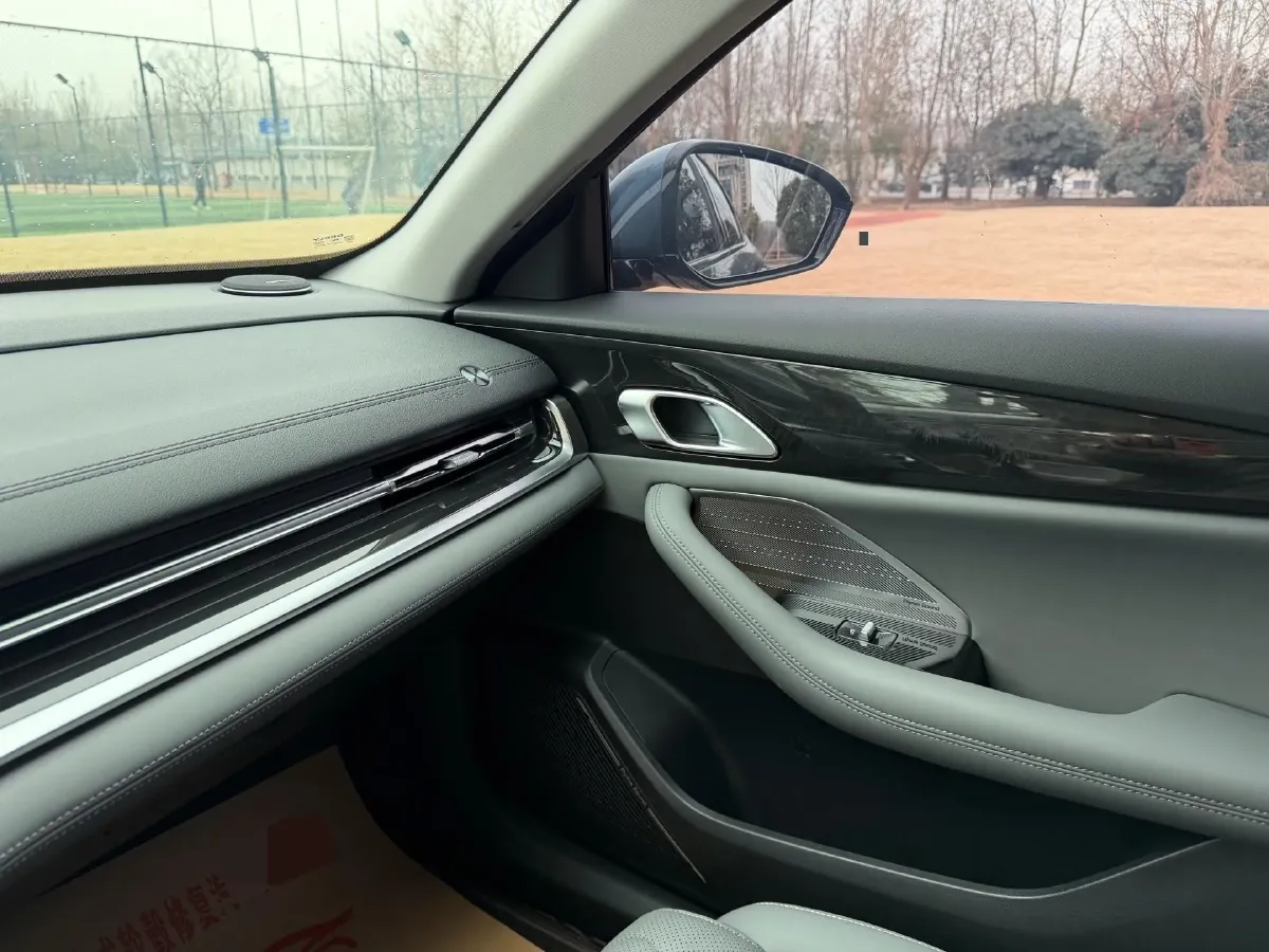 2025 Geely Galaxy A7 1.5L 112HP L4 1DHT PHEV,autocango,china used car exporter,china ev exporter,chinese used car exporter,chinese used ev exporter