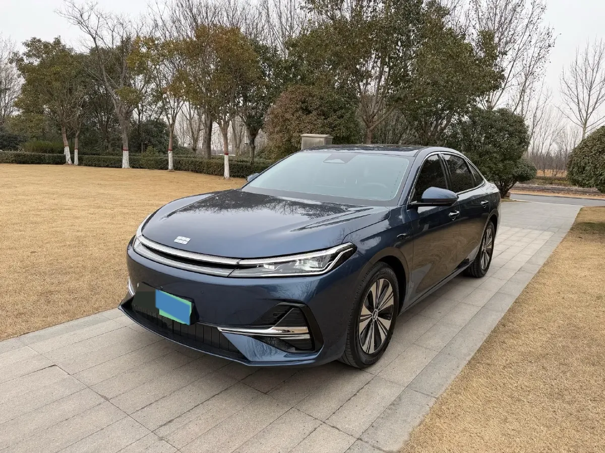2025 Geely Galaxy A7 1.5L 112HP L4 1DHT PHEV,autocango,china used car exporter,china ev exporter,chinese used car exporter,chinese used ev exporter