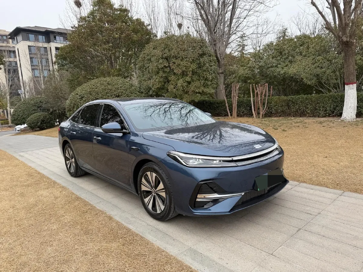 2025 Geely Galaxy A7 1.5L 112HP L4 1DHT PHEV,autocango,china used car exporter,china ev exporter,chinese used car exporter,chinese used ev exporter