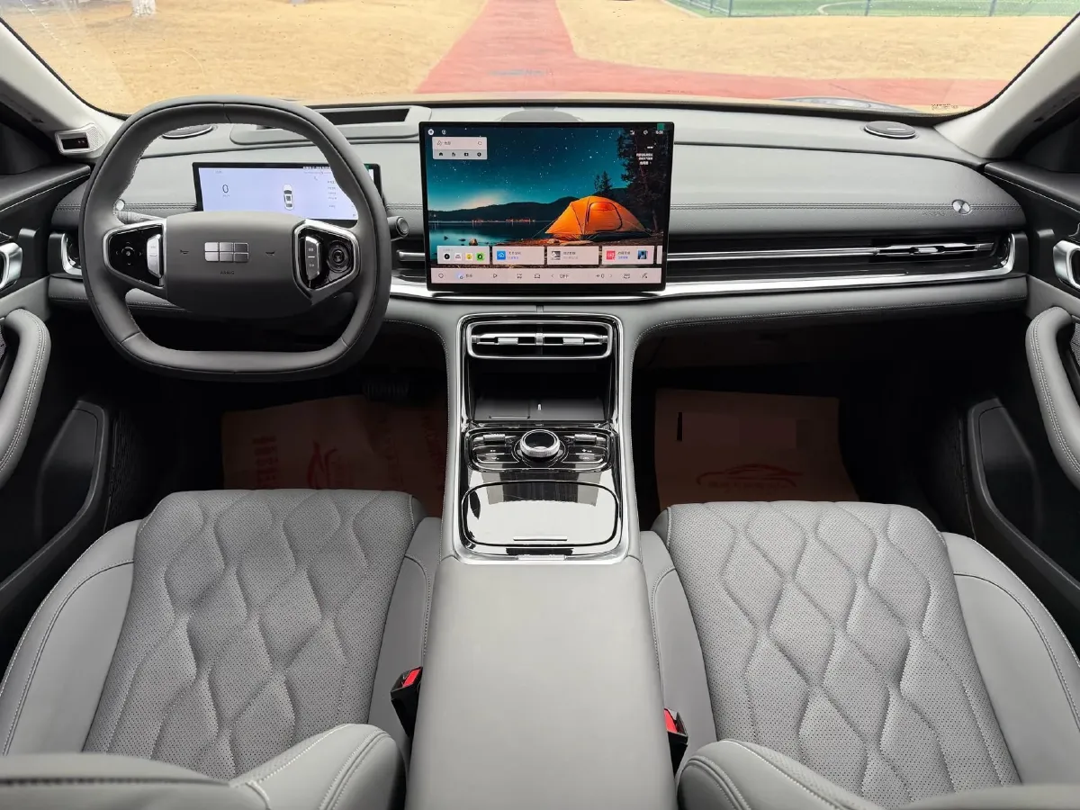 2025 Geely Galaxy A7 1.5L 112HP L4 1DHT PHEV,autocango,china used car exporter,china ev exporter,chinese used car exporter,chinese used ev exporter