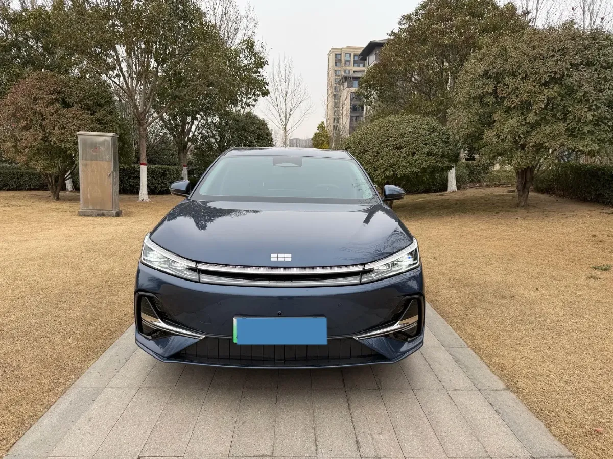 2025 Geely Galaxy A7 1.5L 112HP L4 1DHT PHEV,autocango,china used car exporter,china ev exporter,chinese used car exporter,chinese used ev exporter
