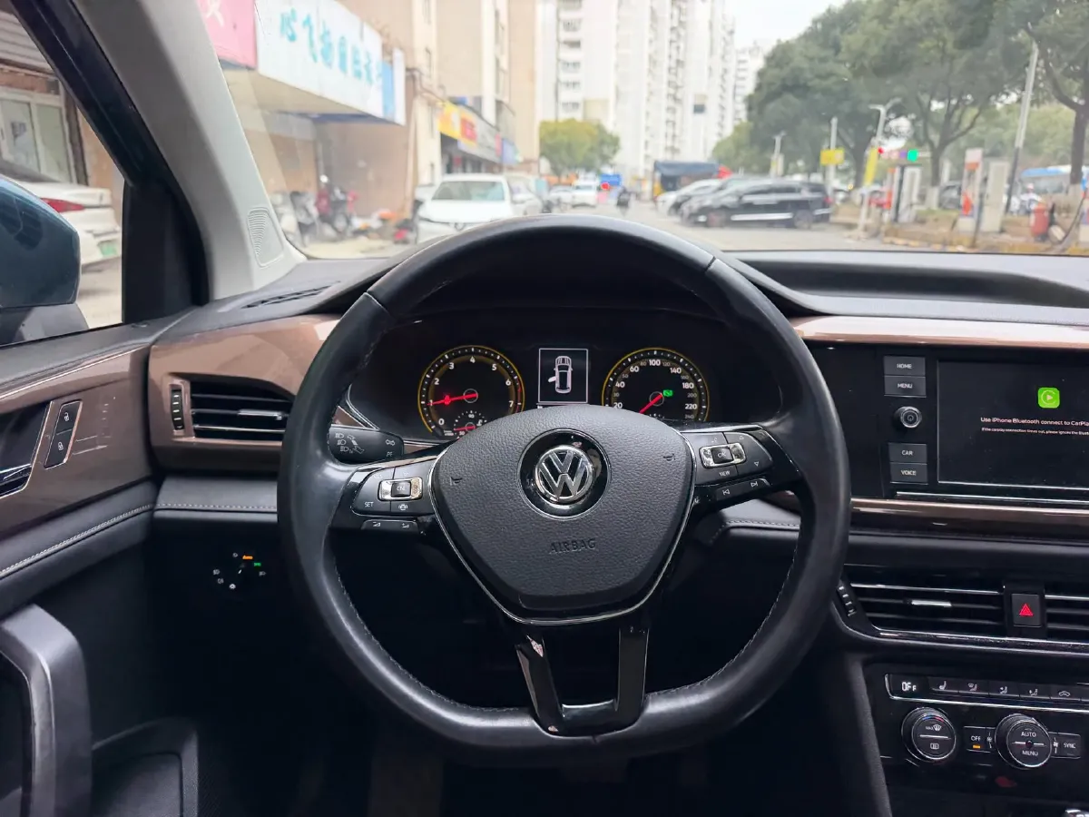 2019 MINI MINI 1.5T 102HP L3 7DCT,autocango,china used car exporter,china ev exporter,chinese used car exporter,chinese used ev exporter