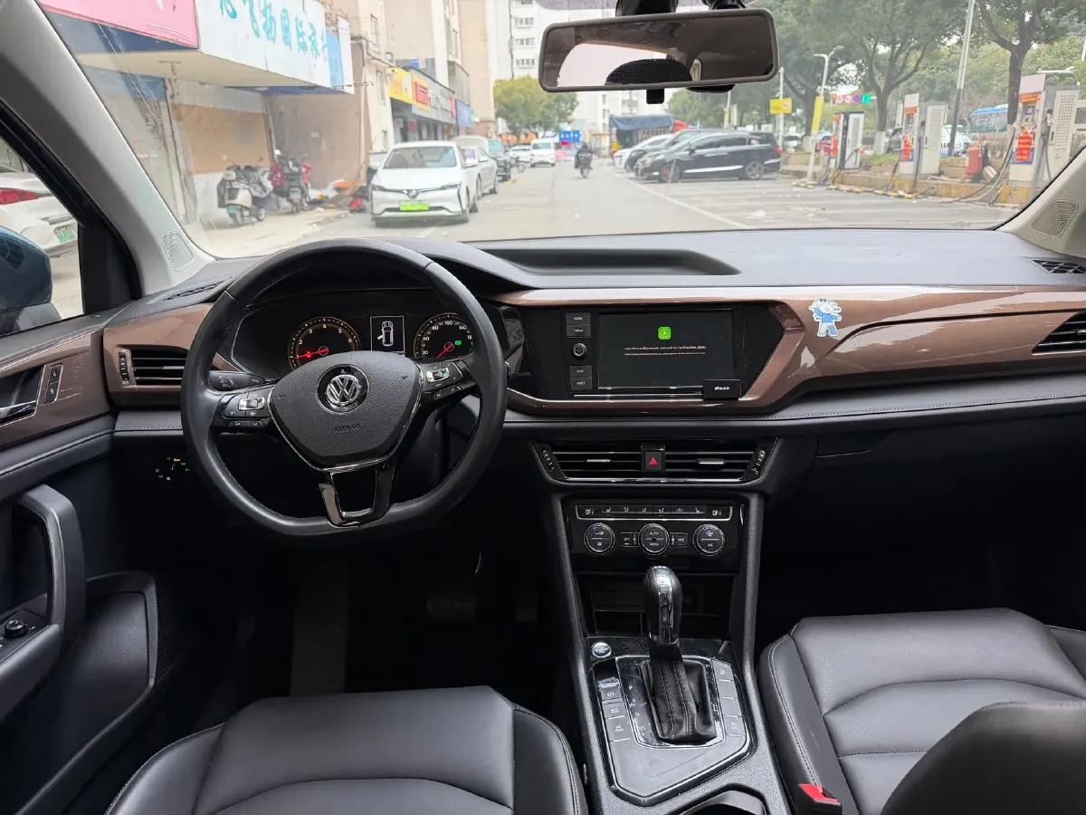 2019 MINI MINI 1.5T 102HP L3 7DCT,autocango,china used car exporter,china ev exporter,chinese used car exporter,chinese used ev exporter