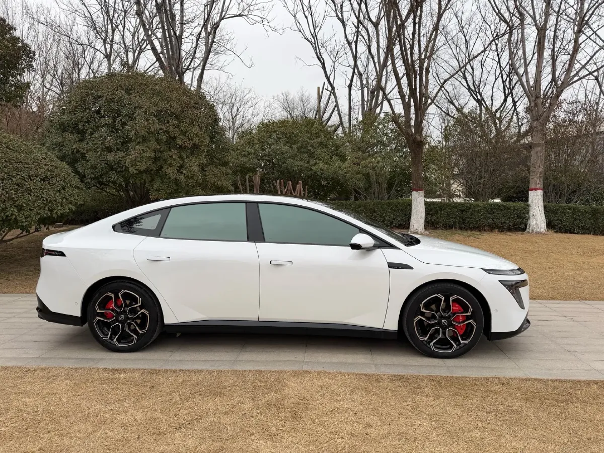 2025 Nissan N7 BEV 73KWH,autocango,china used car exporter,china ev exporter,chinese used car exporter,chinese used ev exporter