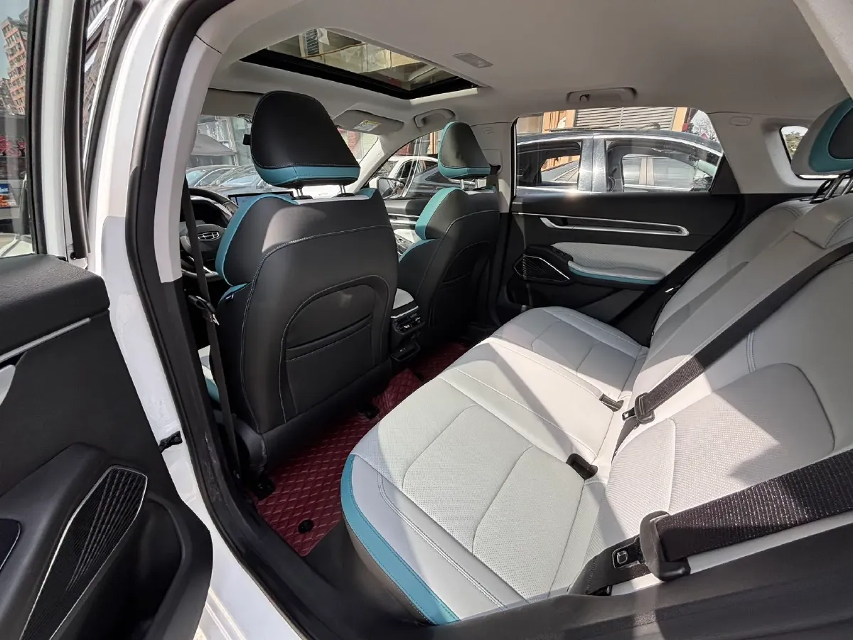 2023 Geely Emgrand 1.5L 127HP L4 CVT,autocango,china used car exporter,china ev exporter,chinese used car exporter,chinese used ev exporter