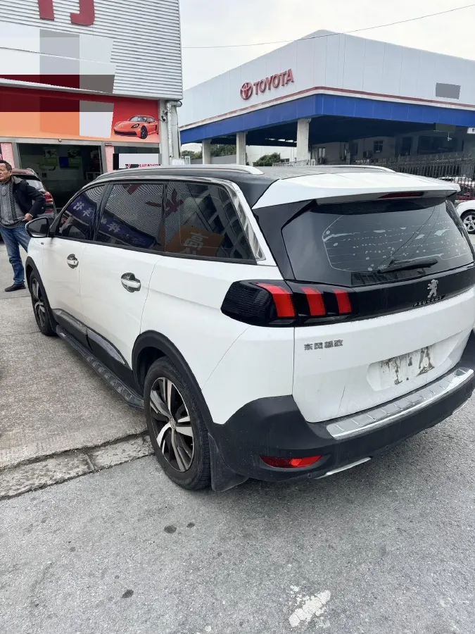 2019 Peugeot 5008 1.8T 204HP L4 6AT,autocango,china used car exporter,china ev exporter,chinese used car exporter,chinese used ev exporter
