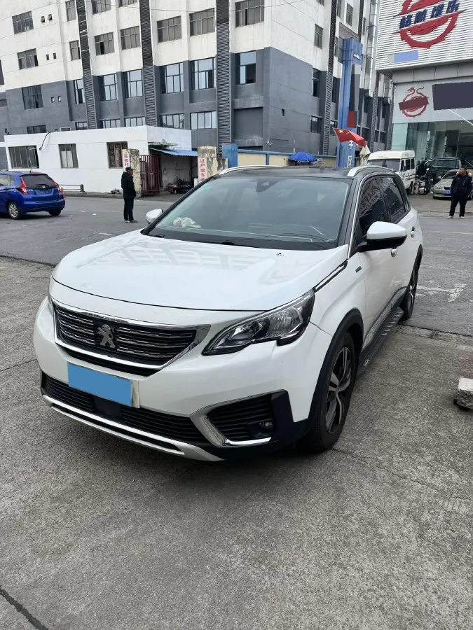 2019 Peugeot 5008 1.8T 204HP L4 6AT,autocango,china used car exporter,china ev exporter,chinese used car exporter,chinese used ev exporter