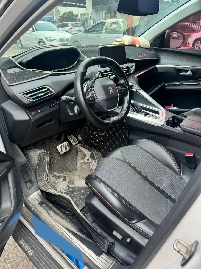 2019 Peugeot 5008 1.8T 204HP L4 6AT,autocango,china used car exporter,china ev exporter,chinese used car exporter,chinese used ev exporter