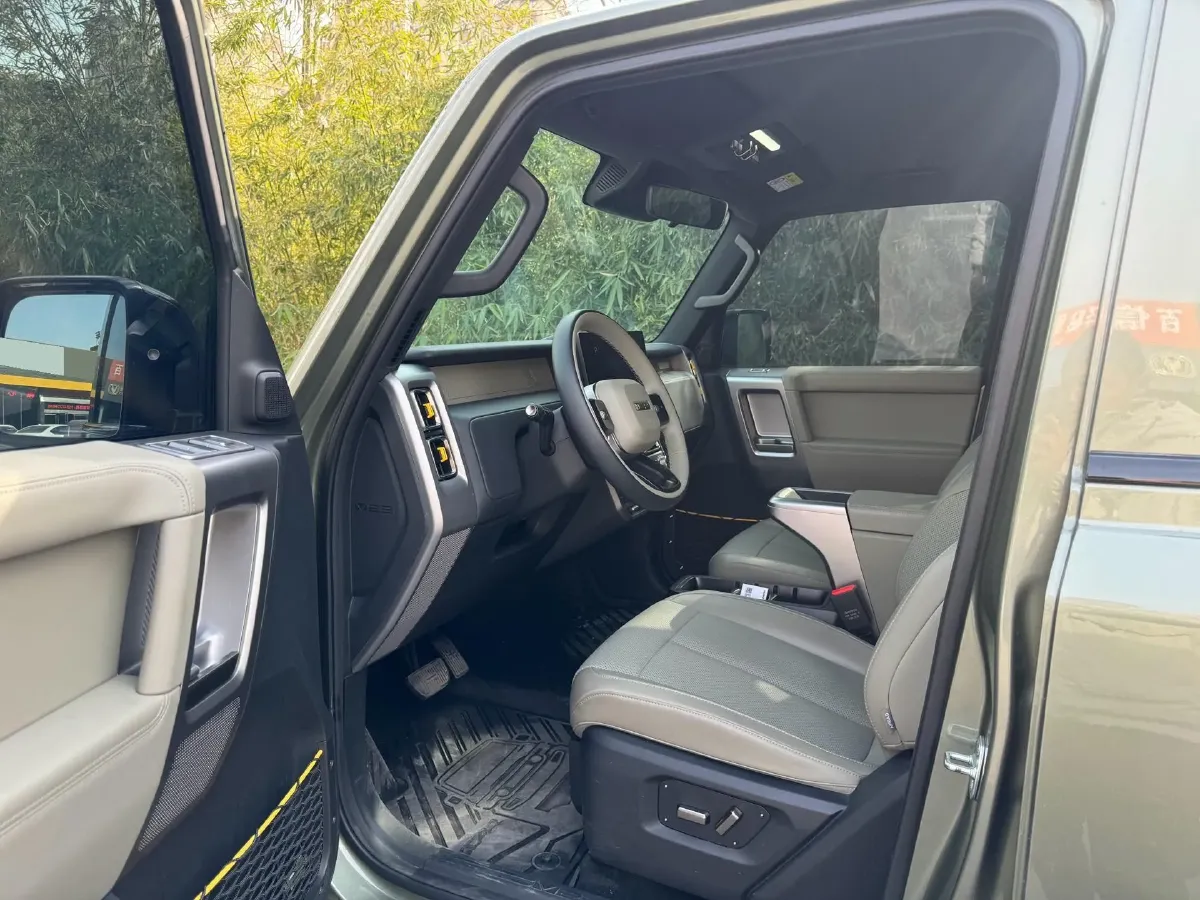 2025 Yufeng Auto Golden Warehouse BEV,autocango,china used car exporter,china ev exporter,chinese used car exporter,chinese used ev exporter