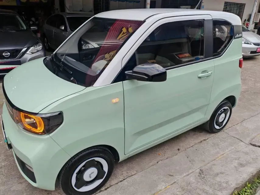 2021 WuLing HongGuang MINI EV BEV 13.9KWH,autocango,china used car exporter,china ev exporter,chinese used car exporter,chinese used ev exporter