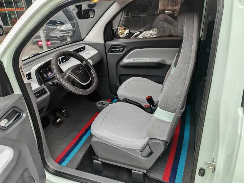 2021 WuLing HongGuang MINI EV BEV 13.9KWH,autocango,china used car exporter,china ev exporter,chinese used car exporter,chinese used ev exporter