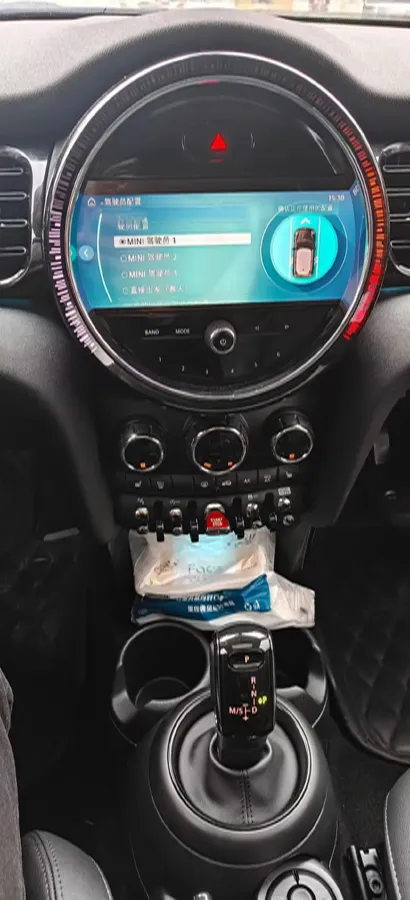 2023 MINI MINI 1.5T 136HP L3 7DCT,autocango,china used car exporter,china ev exporter,chinese used car exporter,chinese used ev exporter