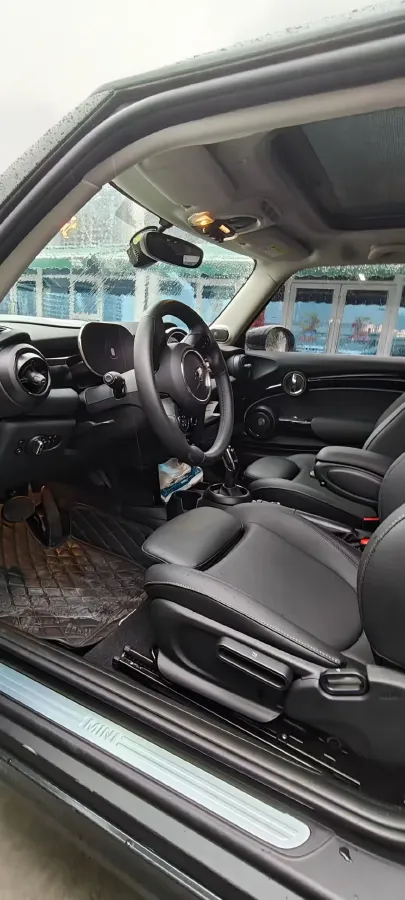 2023 MINI MINI 1.5T 136HP L3 7DCT,autocango,china used car exporter,china ev exporter,chinese used car exporter,chinese used ev exporter