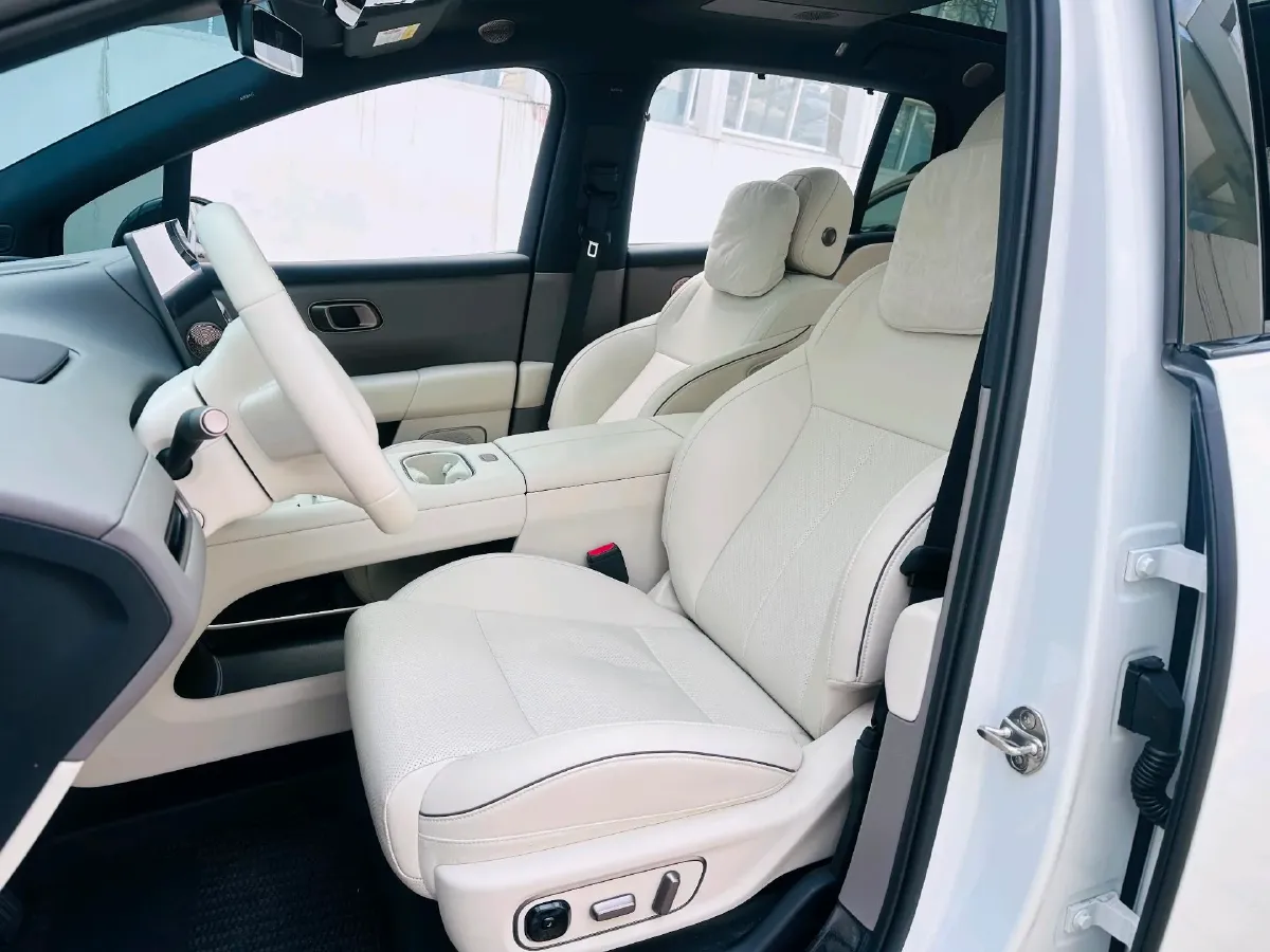 2025 Li i6 BEV,autocango,china used car exporter,china ev exporter,chinese used car exporter,chinese used ev exporter