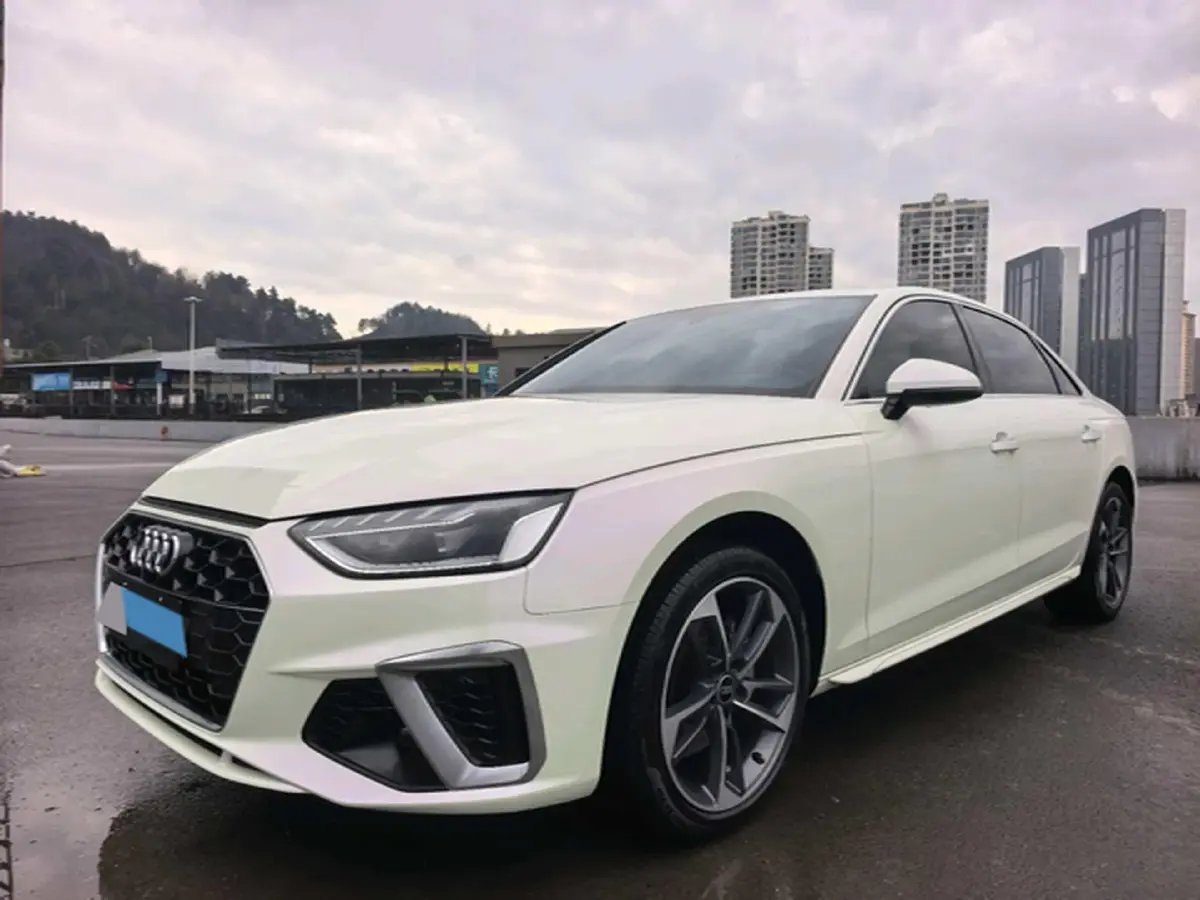 2024 Audi A4L 2.0T 190HP L4 7DCT