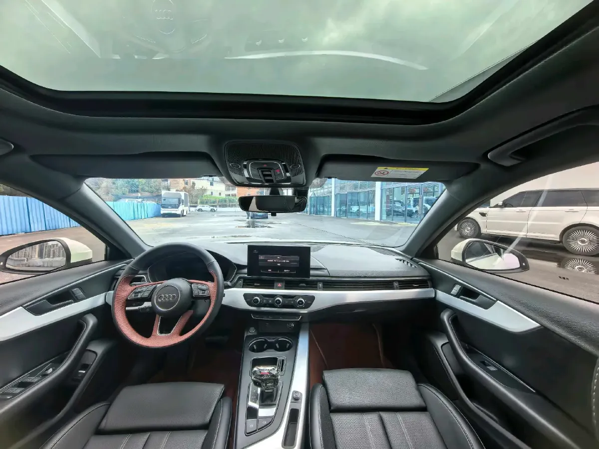 2024 Audi A4L 2.0T 190HP L4 7DCT,autocango,china used car exporter,china ev exporter,chinese used car exporter,chinese used ev exporter
