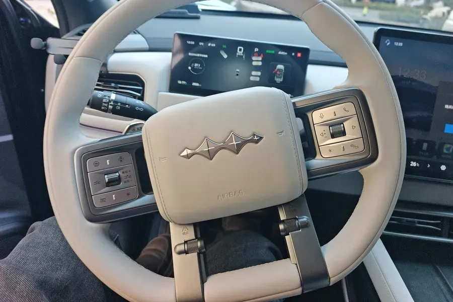 2025 FangChengBao Tai 3 BEV,autocango,china used car exporter,china ev exporter,chinese used car exporter,chinese used ev exporter