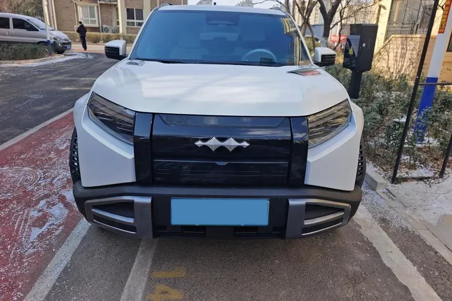 2025 FangChengBao Tai 3 BEV,autocango,china used car exporter,china ev exporter,chinese used car exporter,chinese used ev exporter