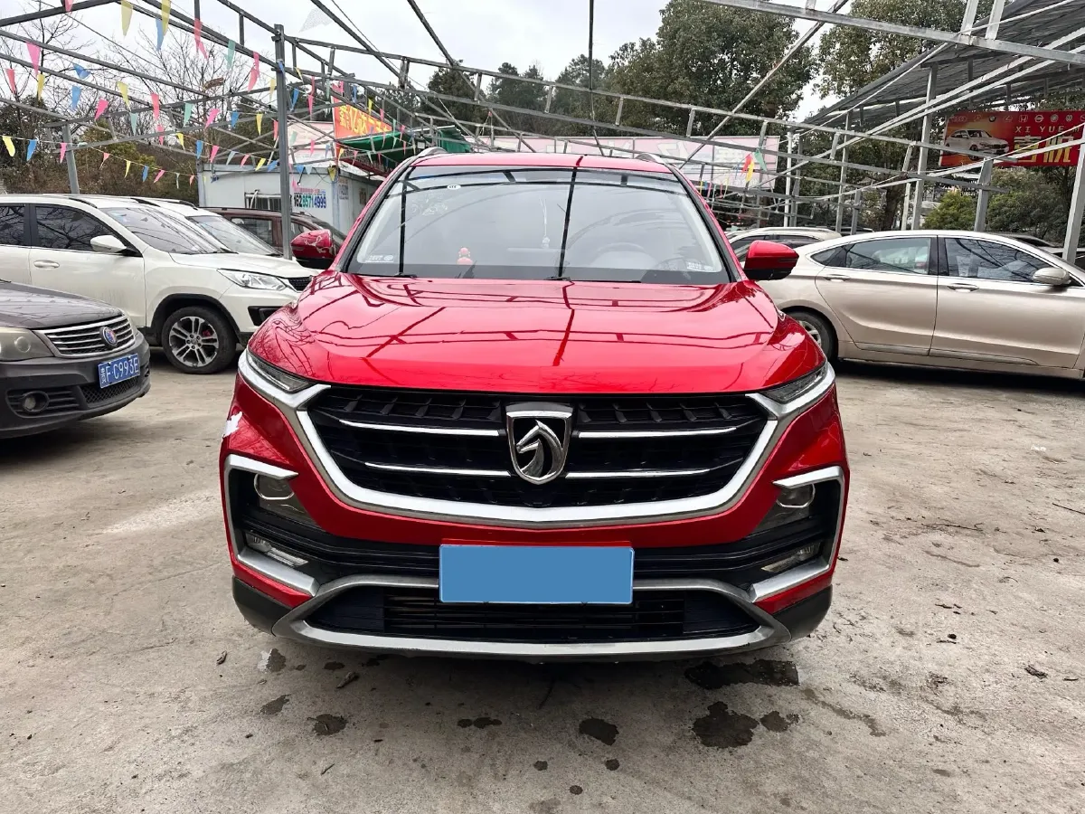 2019 BaoJun 530 1.5T 150HP L4 6MT,autocango,china used car exporter,china ev exporter,chinese used car exporter,chinese used ev exporter