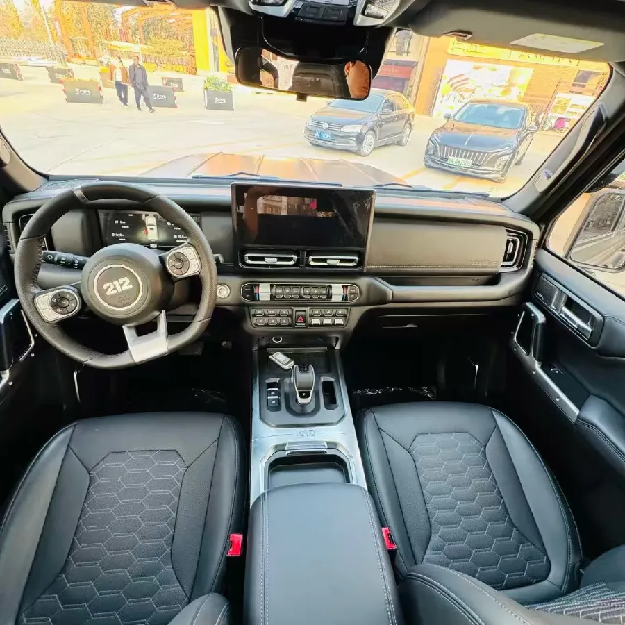 2024 212 212 T01 2.0T 252HP L4 8AT,autocango,china used car exporter,china ev exporter,chinese used car exporter,chinese used ev exporter