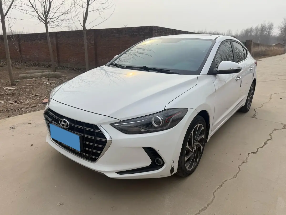 2019 Hyundai Elantra 1.4T 130HP L4 7DCT