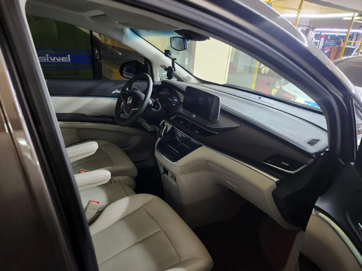 2022 Buick GL8 2.0T 237HP L4 9AT,autocango,china used car exporter,china ev exporter,chinese used car exporter,chinese used ev exporter