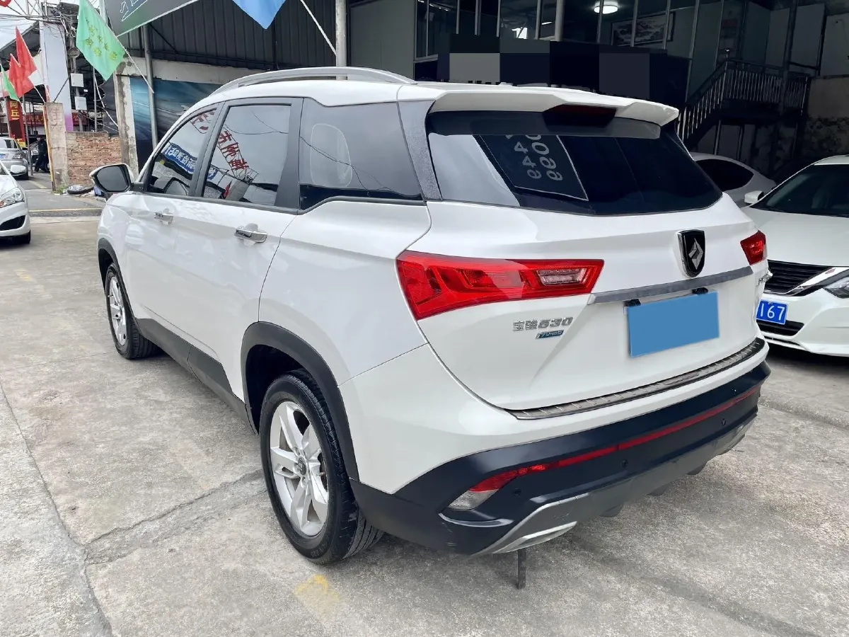 2018 BaoJun 530 1.5T 150HP L4 6MT,autocango,china used car exporter,china ev exporter,chinese used car exporter,chinese used ev exporter