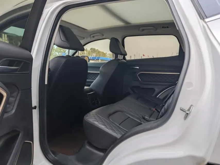 2020 Haval H6 1.5T 169HP L4 7DCT,autocango,china used car exporter,china ev exporter,chinese used car exporter,chinese used ev exporter