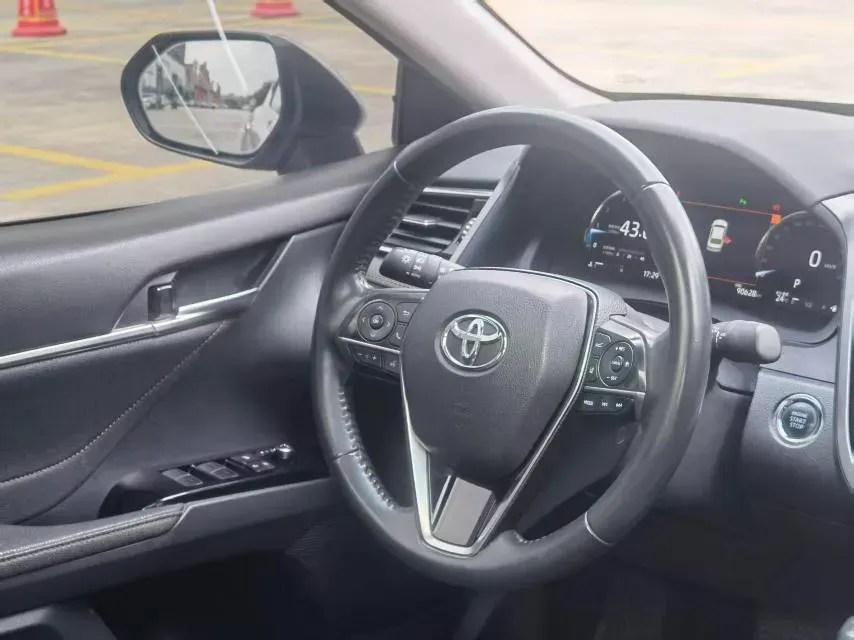 2021 Toyota Camry 2.5L 209HP L4 8AT,autocango,china used car exporter,china ev exporter,chinese used car exporter,chinese used ev exporter