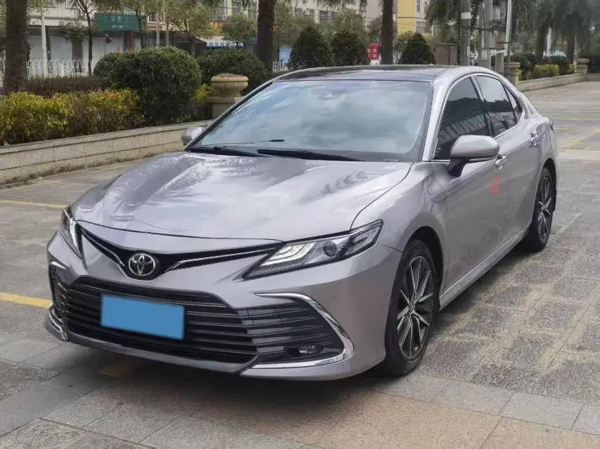 2021 Toyota Camry 2.5L 209HP L4 8AT