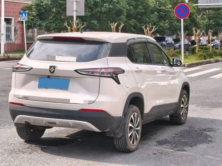 2021 BaoJun 510 1.5L 99HP L4 6MT,autocango,china used car exporter,china ev exporter,chinese used car exporter,chinese used ev exporter