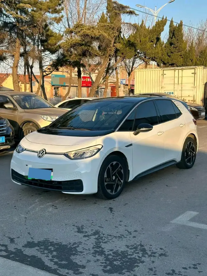 2023 Volkswagen ID.3 BEV 52.8KWH