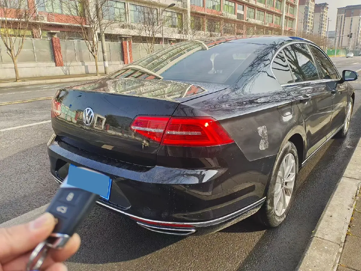 2018 Volkswagen Magotan 1.8T 180HP L4 7DCT,autocango,china used car exporter,china ev exporter,chinese used car exporter,chinese used ev exporter