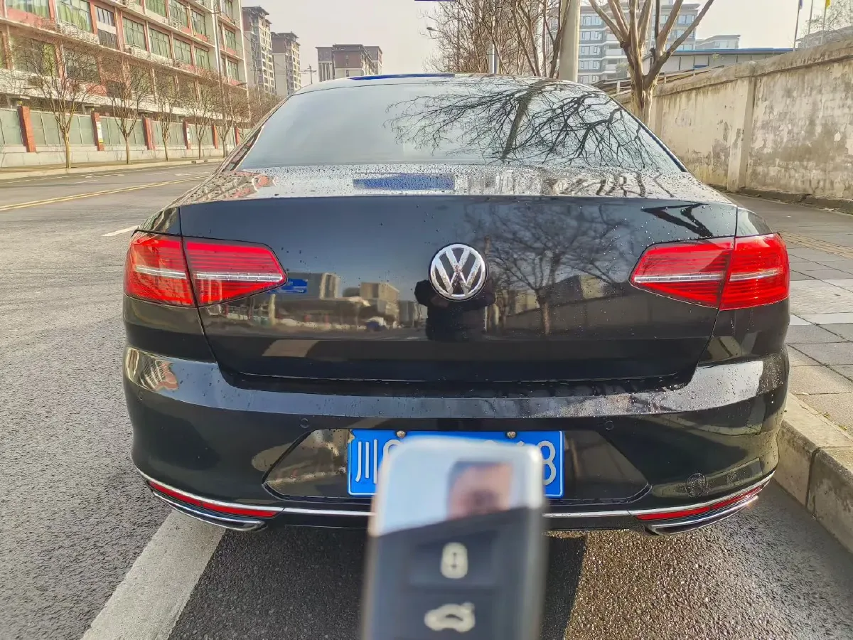 2018 Volkswagen Magotan 1.8T 180HP L4 7DCT,autocango,china used car exporter,china ev exporter,chinese used car exporter,chinese used ev exporter