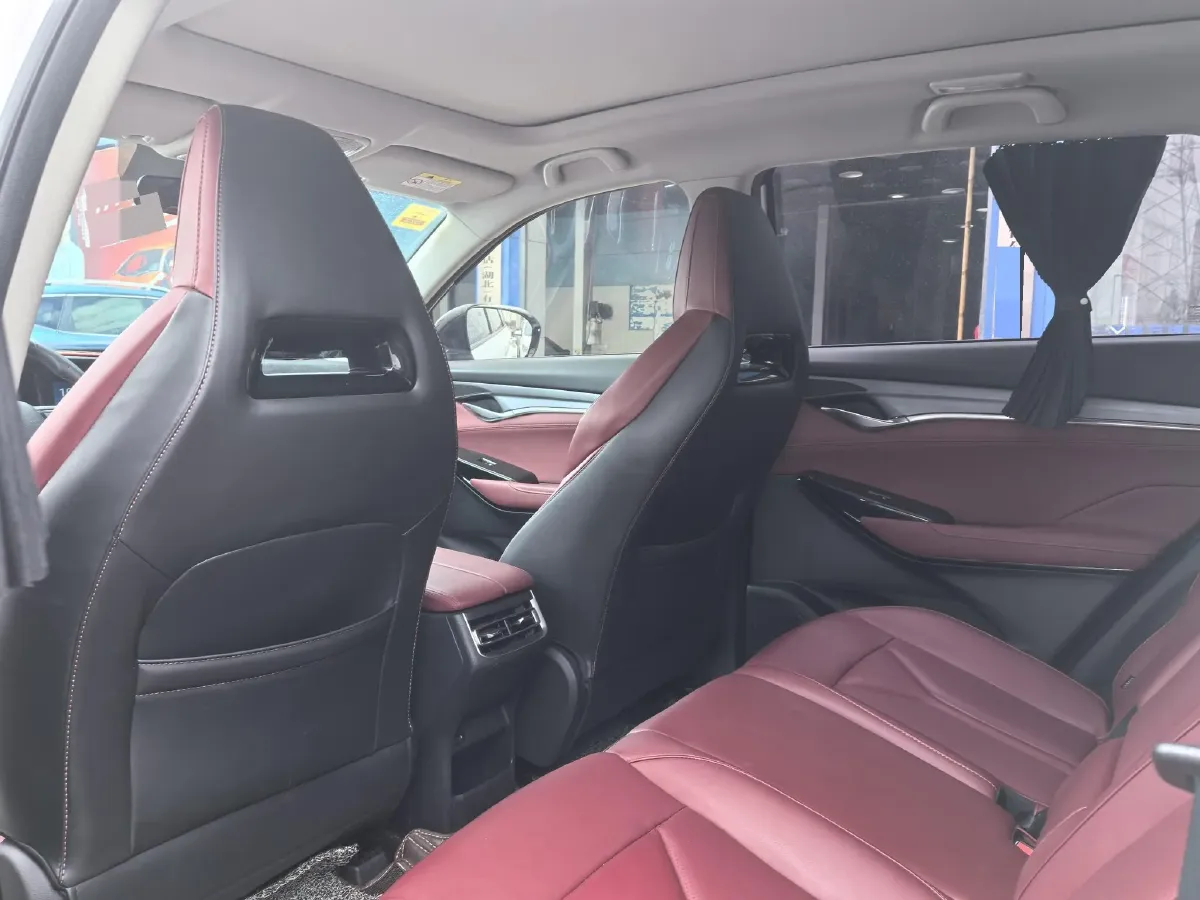 2022 ChangAn CS75 Plus 2.0T 233HP L4 8AT,autocango,china used car exporter,china ev exporter,chinese used car exporter,chinese used ev exporter