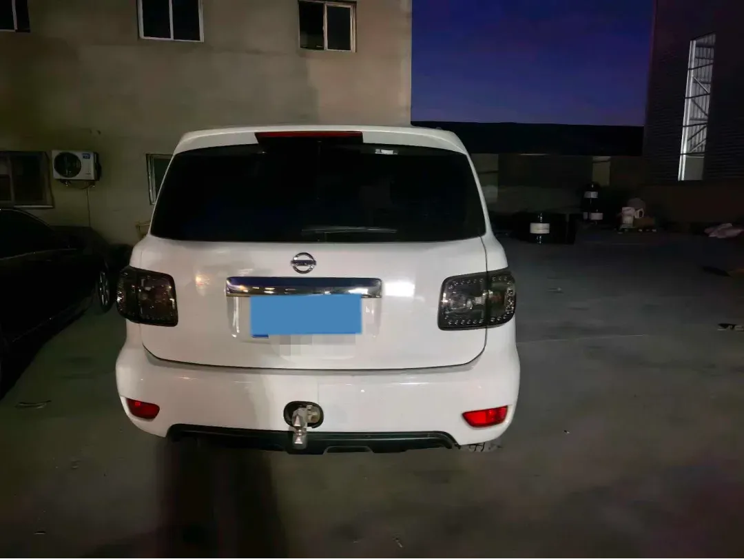 2018 Nissan Patrol 4.0L 279HP V6 7AT,autocango,china used car exporter,china ev exporter,chinese used car exporter,chinese used ev exporter